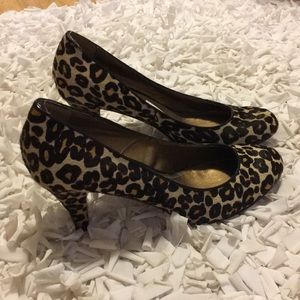 Steve Madden heels cow hide leopard print
